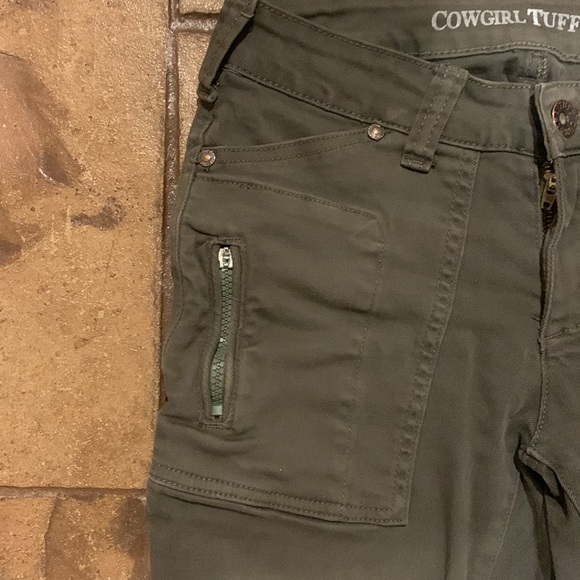 •Cowgirl Tuff jeans• - Picture 3 of 5